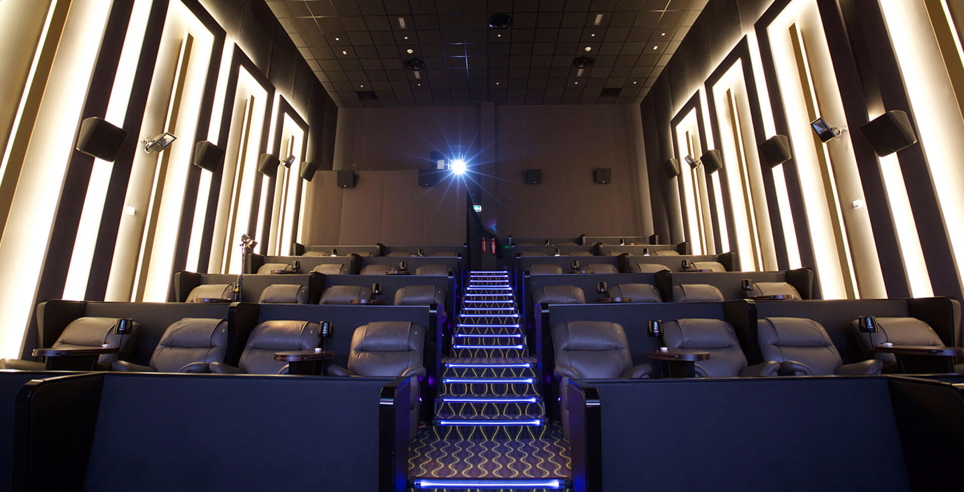 Platinum Plus Cinema Experience Roxy Cinemas Dubai